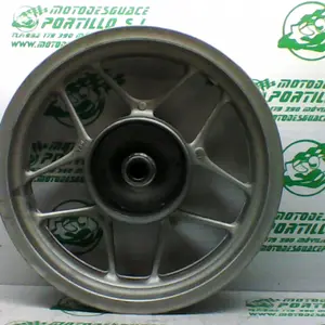 Foto de Llanta trasera Honda SH MODE referencia 413-21-32789 foto 3