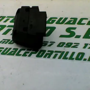 Foto de Interruptor start/stop Piaggio X8 125 referencia 86-19-18607 foto 3