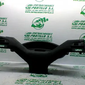 Foto de Contracabezón Yamaha XMAX 250 referencia 307-22-37473 foto 2