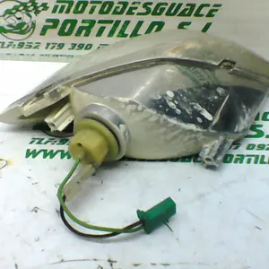 Foto de Intermitente delantero derecho Suzuki Burgman 125 referencia 99-23-43574 foto 16