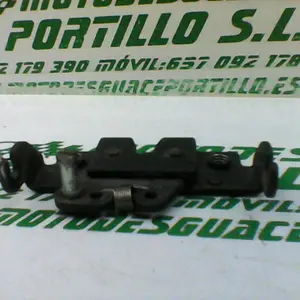 Foto de Cerradura del asiento Piaggio NRG Power 50 referencia 404-22-40440 foto 3