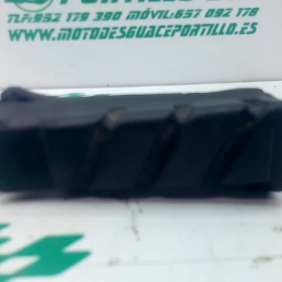 Foto de Reposapies trasero derecho Honda PS 125 referencia 106-24-47771