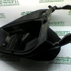 Foto de Porta-casco Gilera NEXUS 500 04 referencia 15-21-28845 foto 5