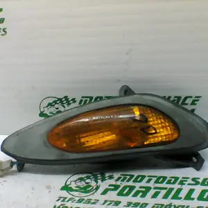 Foto de Intermitente delantero derecho Kymco Scout 50 referencia 341-22-39467 foto 4