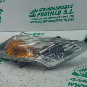 Foto de Intermitente delantero derecho Honda SH 125 i 09-10 referencia 66-24-47172 foto 11