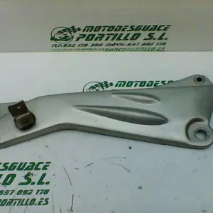 Foto de Estribera trasera izquierda Yamaha YBR 125 i referencia 171-21-30498 foto 5