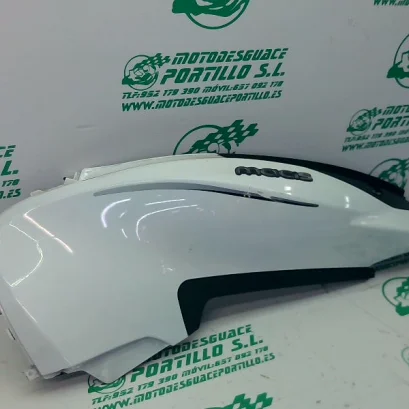 Foto de Carcasa lateral trasera izquierda Benelli MACIS referencia 324-22-39745