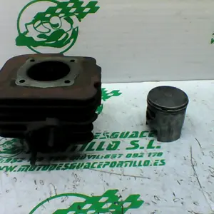 Foto de Cilindro y pistón Honda Vision 75 2T referencia 188-20-37209 foto 1