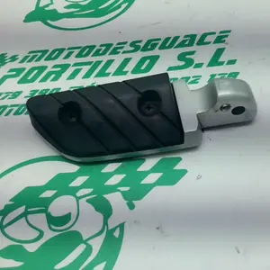 Foto de Reposapies trasero derecho Yamaha Xcity 250 referencia 366-19-37323 foto 6