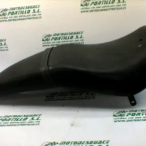 Foto de Asiento Kymco VENOX 250 referencia 154-19-20786 foto 3