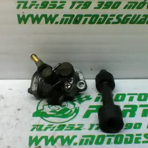Foto de Bomba de aceite Suzuki Katana 50 referencia 320-23-45230 foto 12