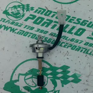 Foto de Grifo gasolina Peugeot Ludix 50 referencia 35-24-47142 foto 7