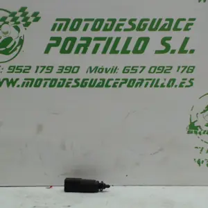 Foto de Sensor de freno delantero Piaggio X9 125 referencia 244-19-24251 foto 5