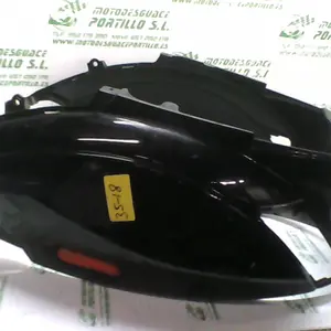 Foto de Carcasa trasera Piaggio ZIP H2O 2T 3 50 referencia 242-21-35243 foto 5