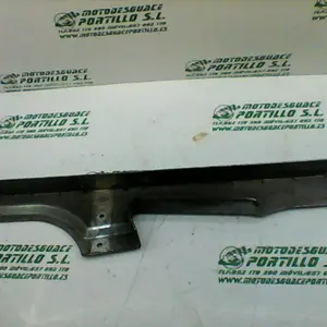 Foto de Cubre cadena Hyosung aquila 650 i referencia 27-19-19360 foto 3