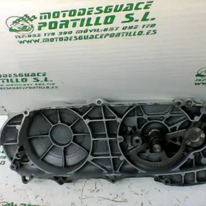 Foto de Tapa de cárter Aprilia Habana 50 referencia 123-22-38353 foto 16