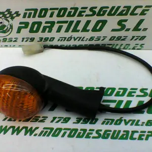 Foto de Intermitente trasero izquierdo Peugeot Ludix 50 referencia 116-18-25716 foto 17