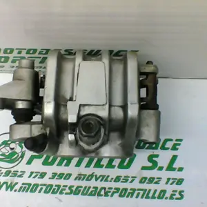 Foto de Pinza de freno delantera Kymco VENOX 250 referencia 154-19-20904 foto 8