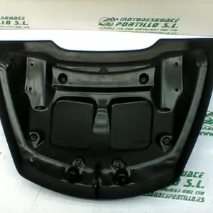 Foto de Puerta trasera Piaggio X8 200 referencia 264-18-18355 foto 3