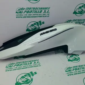 Foto de Carcasa lateral trasera derecha Benelli MACIS referencia 324-22-39744 foto 2