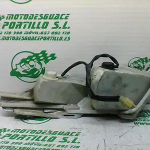 Foto de Intermitente trasero derecho Honda Pantheon 125 4T referencia 22-17-36015 foto 2