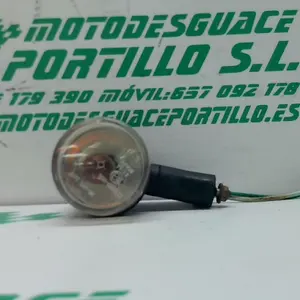 Foto de Intermitente delantero izquierdo Kymco Agility 50 referencia 65-17-11323 foto 8