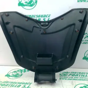 Foto de Puerta de guantera Piaggio BEVERLY 350I referencia 252-23-45693