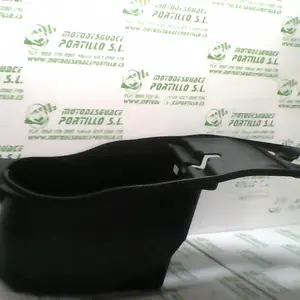 Foto de Porta-casco Honda Dylan 125 referencia 109-16-11075 foto 3