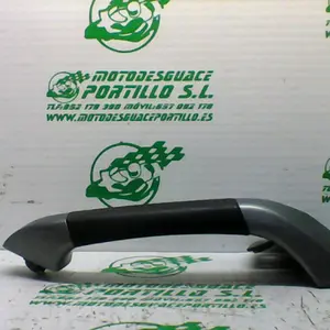 Foto de Asidero izquierdo Piaggio MP3 250 RL referencia 397-21-40164 foto 3