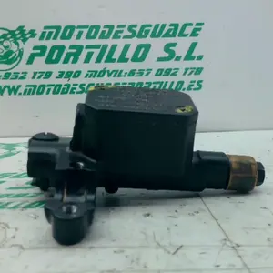 Foto de Bomba de freno delantero Piaggio BEVERLY 350I referencia 252-23-45854