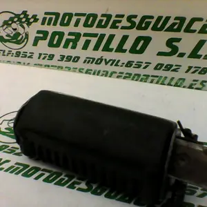 Foto de Reposapies trasero izquierdo Hyosung Aquila 250 referencia 78-19-19238 foto 2