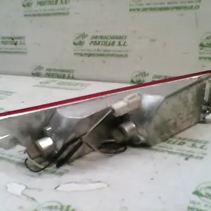 Foto de Intermitente trasero derecho Piaggio X8 125 referencia 350-19-25875 foto 11