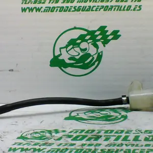 Foto de Depósito del líquido de frenos Piaggio MP3 250 RL referencia 397-21-40294 foto 2