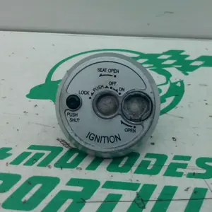 Foto de Embellecedor de cerradura de contacto Yamaha N MAX 125 referencia 394-23-46381 foto 8