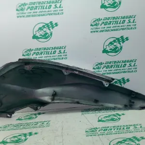 Foto de Carcasa lateral trasera derecha Honda SH 300 I referencia 364-23-46070 foto 5