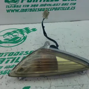 Foto de Intermitente delantero derecho Honda SH 125 00-04 referencia 382-22-39364 foto 6