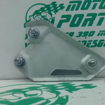 Foto de Protector de estribera delantera derecha Kawasaki Z 900 referencia 6-24-47556