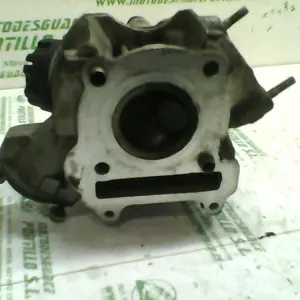 Foto de Culata Yamaha FLAME 125R 97-00 referencia 117-17-12725 foto 2