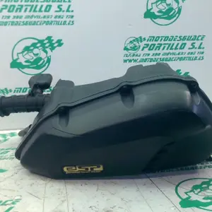 Foto de Caja de filtro Honda FORZA 125 referencia 396-25-48986 foto 4
