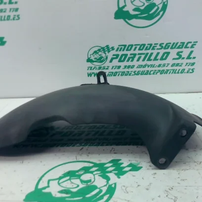 Foto de Guardabarro trasero Honda PS 125 referencia 106-24-47702