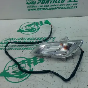 Foto de Intermitente delantero izquierdo Peugeot Tweet 50 4T referencia 92-23-45774 foto 12
