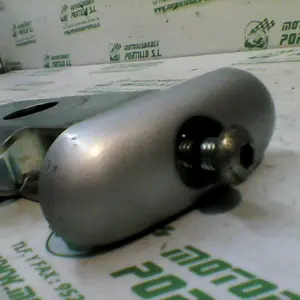 Foto de Tensores de rueda trasera Suzuki GLADIUS SFV 650 I referencia 202-18-16153