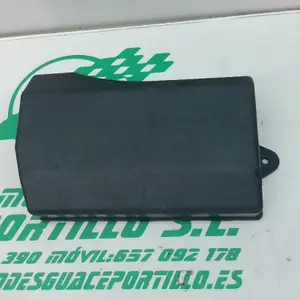 Foto de Tapa batería Piaggio LIBERTY 125 - 05-08 referencia 294-23-45175 foto 5