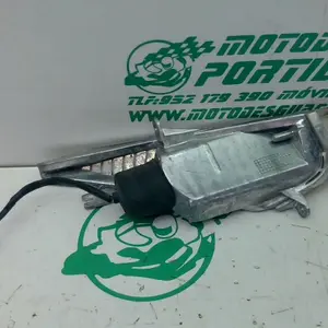 Foto de Intermitente delantero izquierdo Honda Dylan 125 referencia 80-23-44271 foto 4