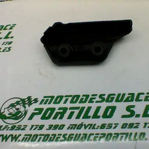 Foto de Embellecedor de reposapie derecho Kymco Agility city 125 referencia 279-18-17092 foto 2