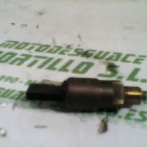Foto de Sensor de freno delantero Piaggio ZIP AIRE 2T 3 50 referencia 81-19-18160 foto 3