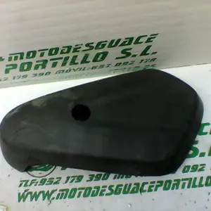 Foto de Embellecedor de horquilla izquierda Honda LEAD 100 referencia 26-19-23262 foto 3