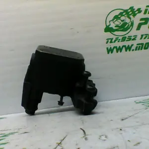 Foto de Bomba de freno delantero Yamaha XMAX 250 referencia 213-19-22439 foto 10
