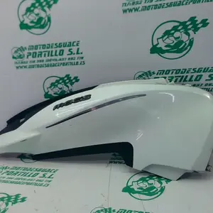 Foto de Carcasa lateral trasera derecha Benelli MACIS referencia 324-22-39744 foto 3