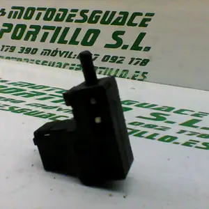Foto de Sensor de embrague Yamaha Fazer 600 s referencia 144-16-18650 foto 4
